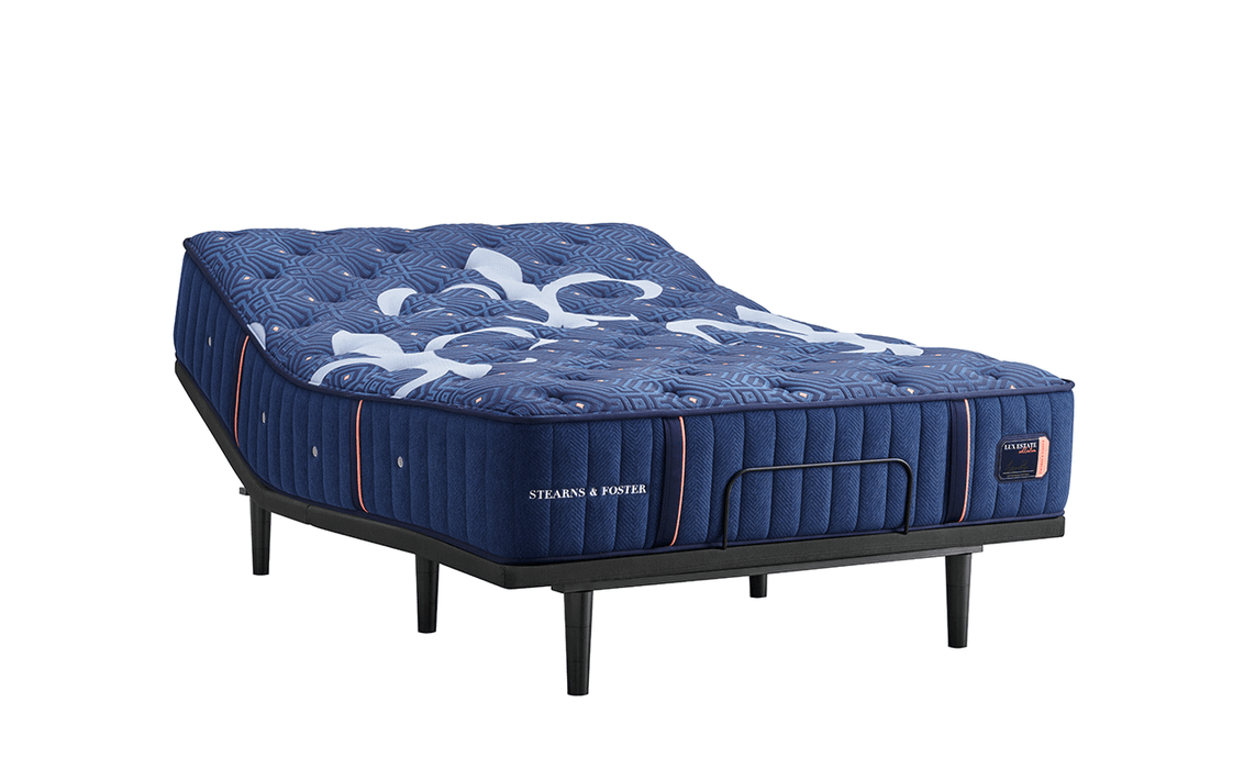 Lux Estate Hybrid Soft Mattress by Stearns & Foster