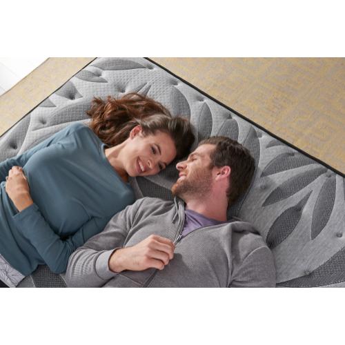 Response Posturepedic Plus Satisfied ll Mattress by Sealy